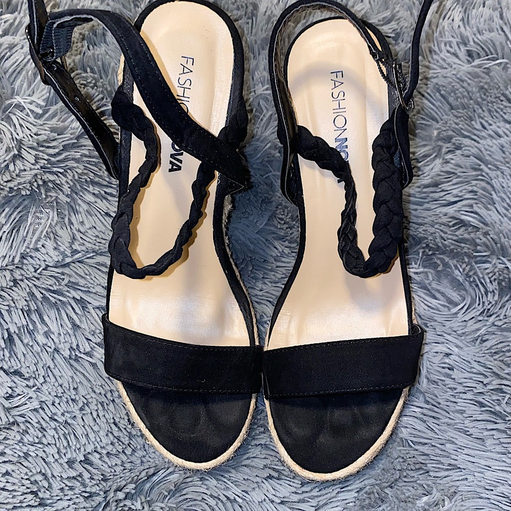 Fashion Nova Black Wedges